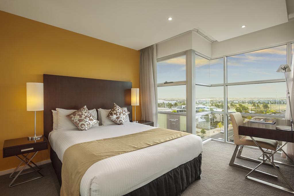 Quest Caroline Springs Aparthotel Exterior foto