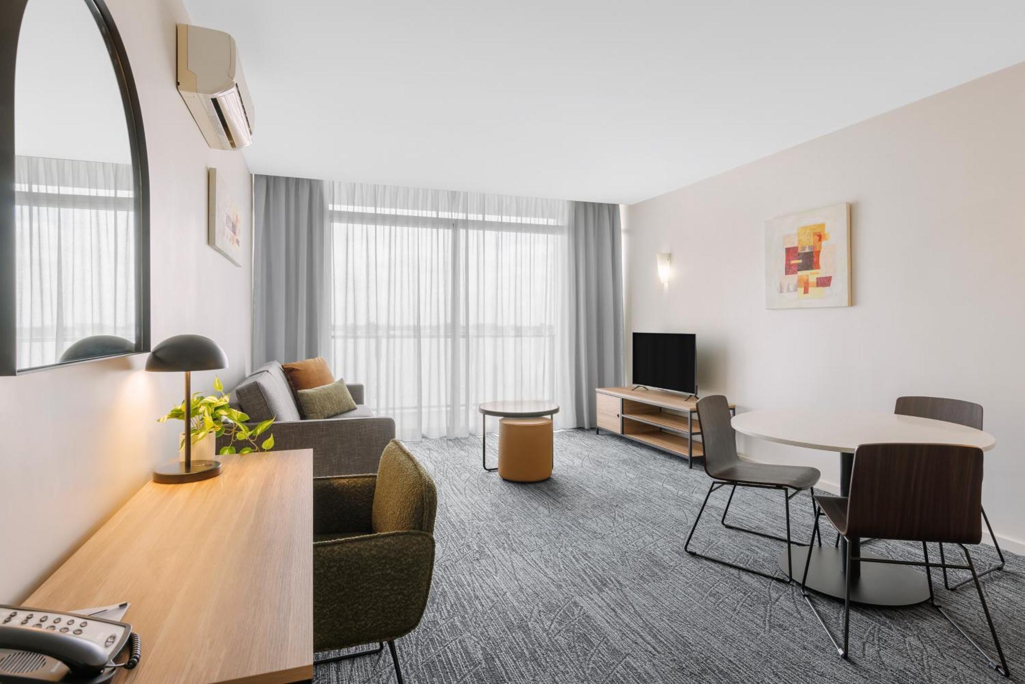 Quest Caroline Springs Aparthotel Exterior foto